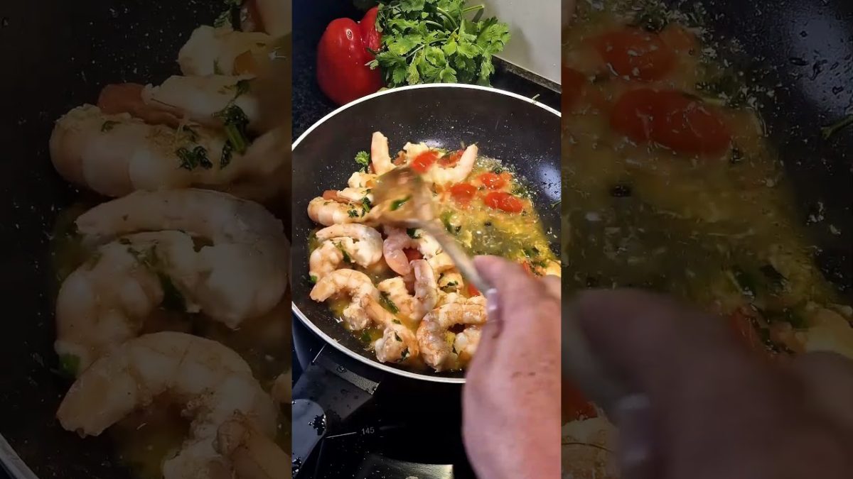 Easy shrimp pasta fettuccine. #seafood #shrimp #dinner #easyrecipes #cookingtutorial