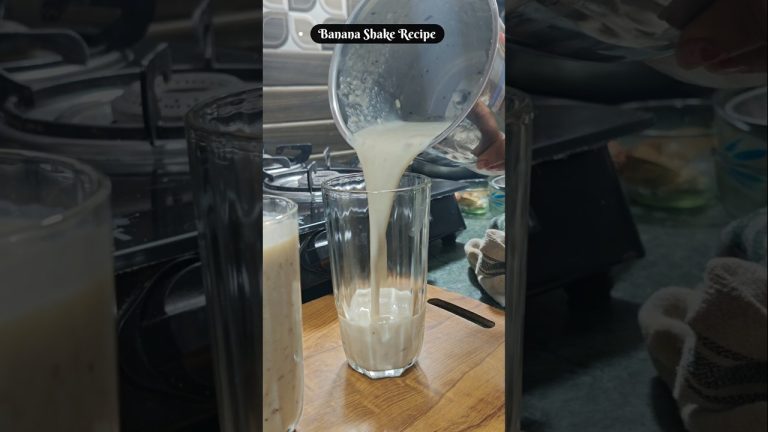 Banana Shake Recipe 😍!!! #food #recipe #banana  #easyrecipe #cooking #shorts #youtubeshorts