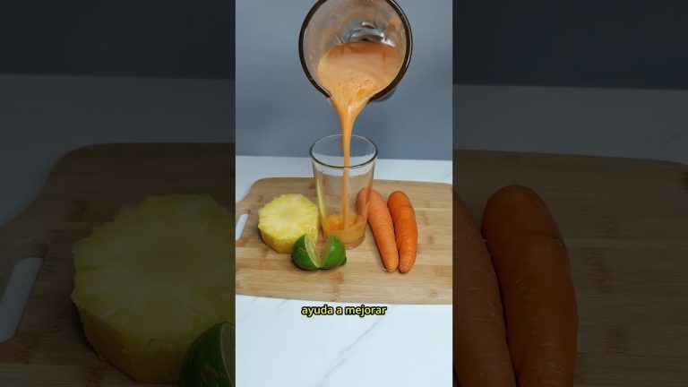 Mezcla piña con zanahoria🤗 #recetas #batidosaludable
