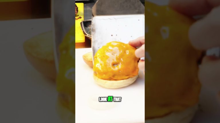 Essex Burger! 12 Hour Smoked Brisket BBQ Masterpiece! #bbq #essex #towie #burger #burgerofthemonth