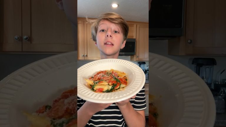 Spinach Ravioli! #shorts #fyp #viral #cooking #food #chef #recipe #pasta #italian #cheese #trending