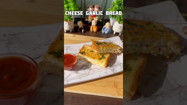 Cheese garlic bread recipe #shorts #recipe #cheese #garlicbread #sandwich #shortsfeed #trending