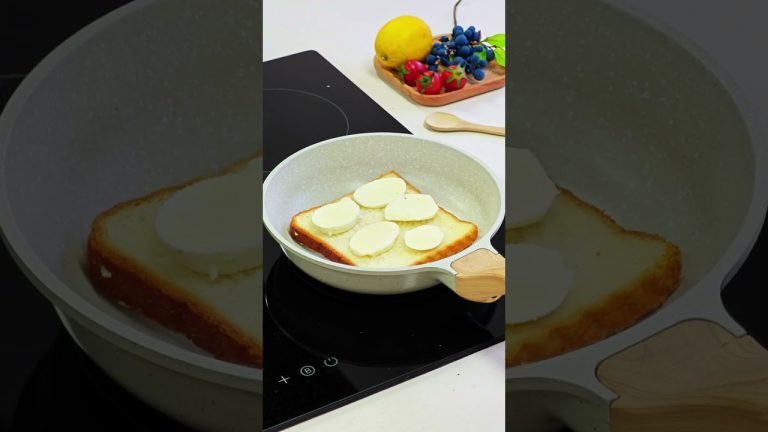 Delicious Garlic Cheese Bread Recipe | Perfect for Any Meal!