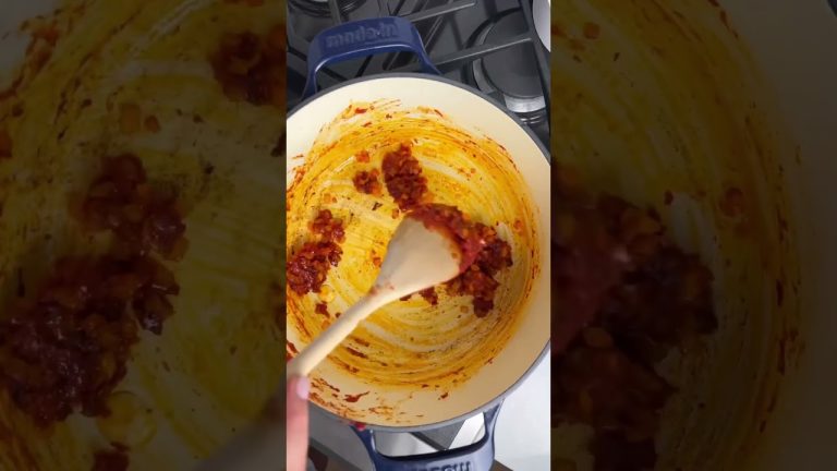 Carbone Spicy Vodka Pasta DUPE! My most popular recipe! #chef #cooking #pasta #italianfood