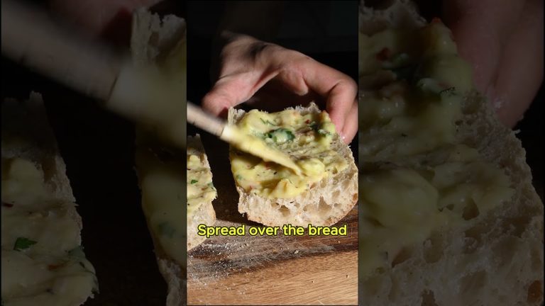 How to Make Roasted Garlic Bread | Crispy, Buttery & Full of Flavor 🧄🍞