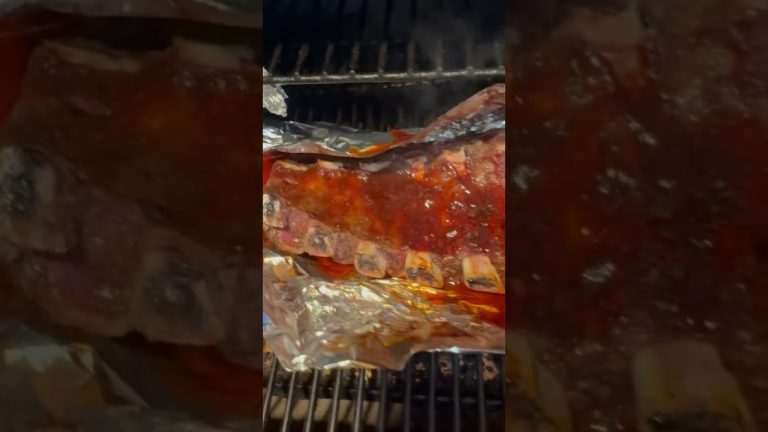 Traeger Ribs #bbq #cooking #beef #backyard #youtubeshorts #meat