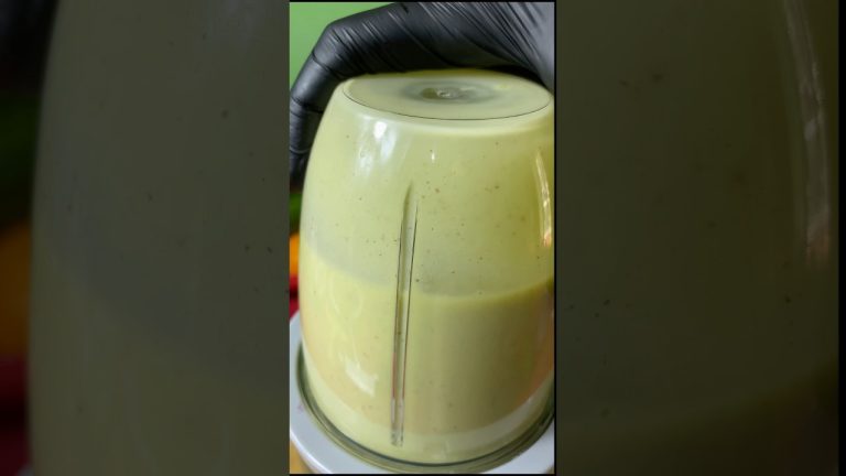 Homemade Avocado Banana Smoothie | Healthy, Creamy & Delicious! #summerdrink #smoothie