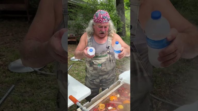 How to Stop the Crawfish Boil #hack #howto #crawfish