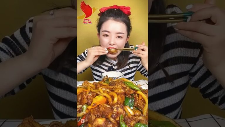 Spicy Food Eating #mukbang #pigfeed #seafood #food #fish #eating #seafoodrecipes #shortsfeed