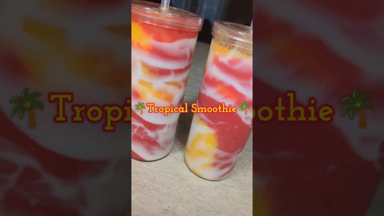 It's warming up time to pull out those blenders and make some delicious smoothies 😋 #smoothies