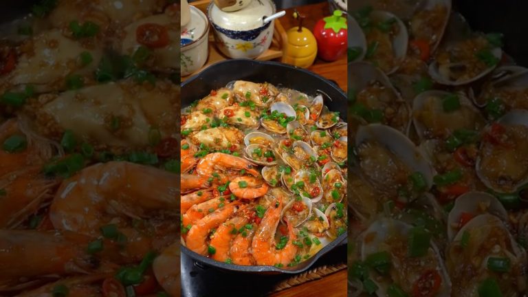 Best seafood hot pot easy and delicious meal recipe! #food #seafooddishes #seafoodstew