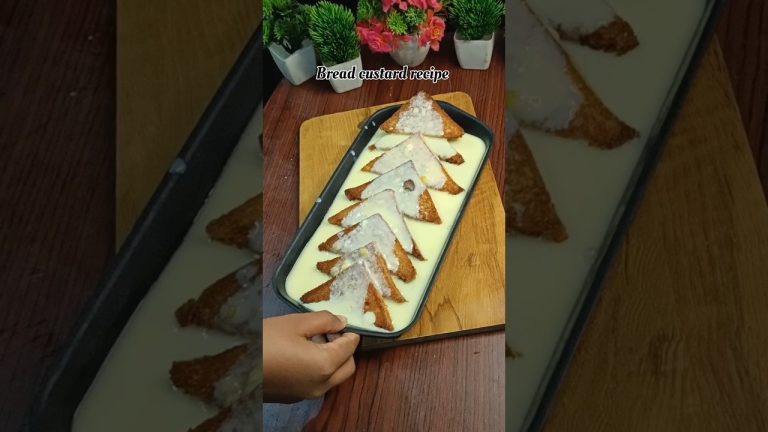Bread custard recipe 😋#short #viralvideo #trending #@Cookingwithlushi #ytshort #custard