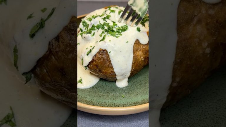 Cheesy Beef Stuffed Potatoes #bakedpotatoes #potatorecipes #beefrecipes