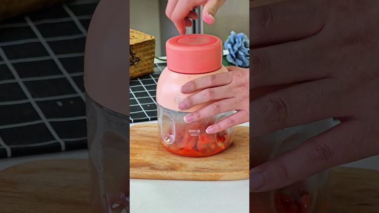 Out of ketchup, but making tomato pasta? Time to get creative 🍅✨