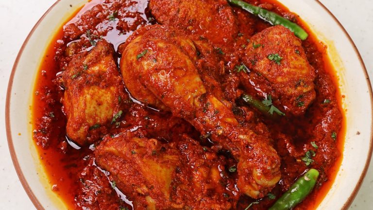 Kashmiri Roghani Chicken – How to Make Roghani Chicken Recipe – Tasty Indian Chicken Curry Recipe
