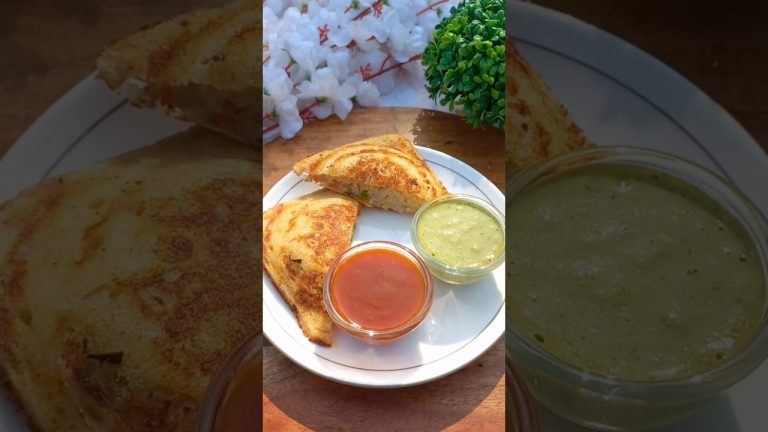 Making Sandwiche But Without Bread 😍 #sandwichrecipe #sujisandwich #recipe #foodiefromgwalior