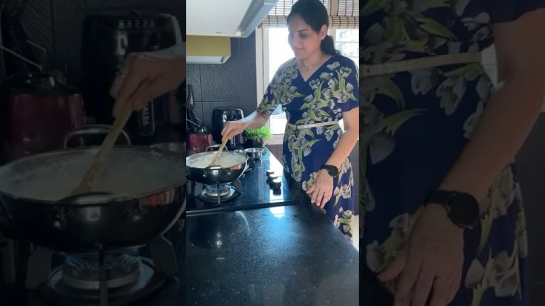 Milk Cake Recipe | सिर्फ दूध और चीनी से दानेदार मिल्क केक #shorts