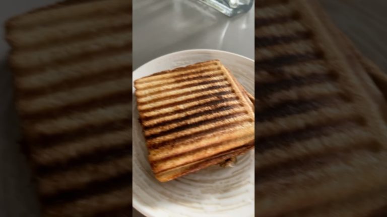 Beef Sandwich recipe #food #easynutrition #breakfastideas #beefrecipe #sandwitchrecipe #beefsandwich