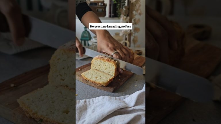 No Yeast Bread you will want to make Every Week #cheesebread #noyeastbread #indianbaker