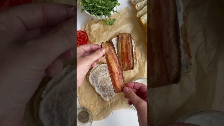 The BEST Vegan BLT Sandwich | Easy, Lunch Recipe | TAP HERE for recipe details! #lunch #sandwich