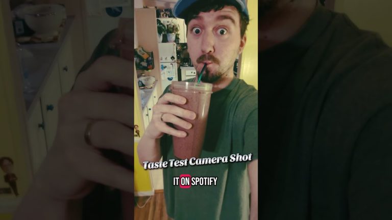 INSANE SMOOTHIE RECIPE! YOU'LL NEVER GUESS IT. #LOFI #health #howto #tutorial #recipe #cook #newsong