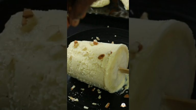 வீட்டிலேயே செய்யலாம் வெயிலுக்கு ஏற்ற குளு குளு குல்ஃபி 👌👌 || Bread kulfi / Malai kulfi in tamil