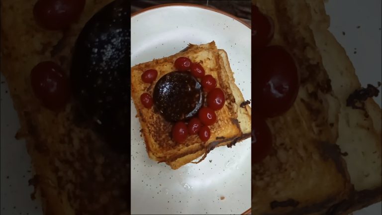 Watch This Viral Bread Pancake Recipe Transform Your Breakfast Game! 🥞trending bread and milk recipe