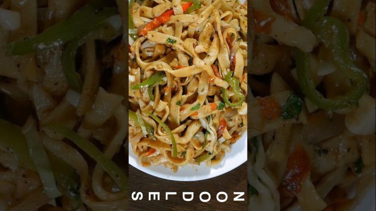 बचे हुए आटे से बनाएँ Tasty nashta😋 | #tasty​ #recipe​ #shorts​