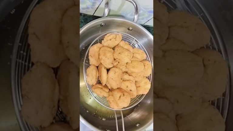 Khasta Mathri Ki Perfect Recipe ✅👍#mathrirecipe #shortvideos #cooking