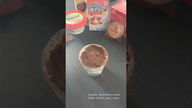 Crunchy Tiramisu. #shorts #shortvideo #tiramisu  #cooking #delicious #dessert #chocolate #recipe