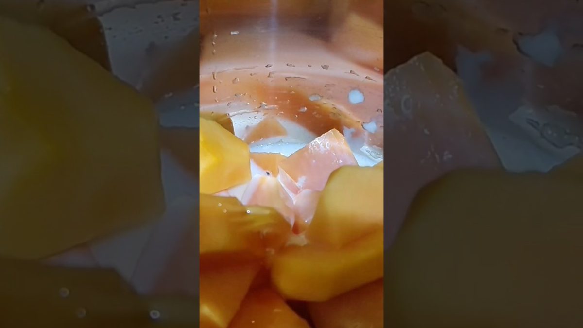 Papaya Milkshake Smoothie Recipe #arrahman #entertain #shorts #smoothie #papayamilkshake#dinasoure