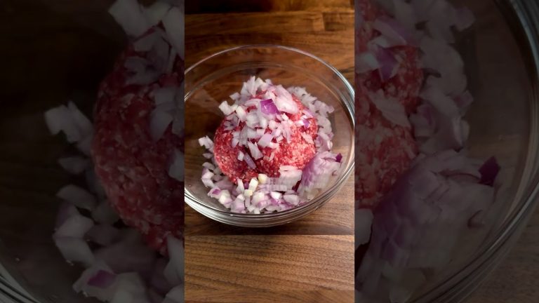 Ground Beef Omelet Recipe! Easy & Delicious #shorts