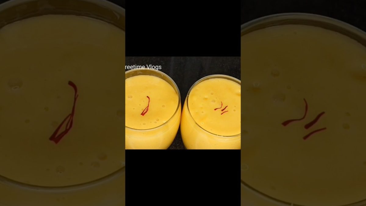 Mango Smoothie 🥭 🥭 😋#youtubeshorts #ytshort #shorts #shortsvideo #summerdrink #shortvideo