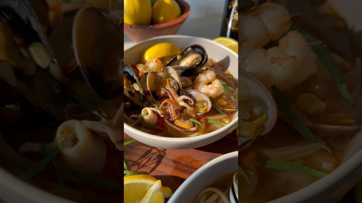 Cioppino (Fisherman’s Stew) with Linguine #seafoodstew #seafood