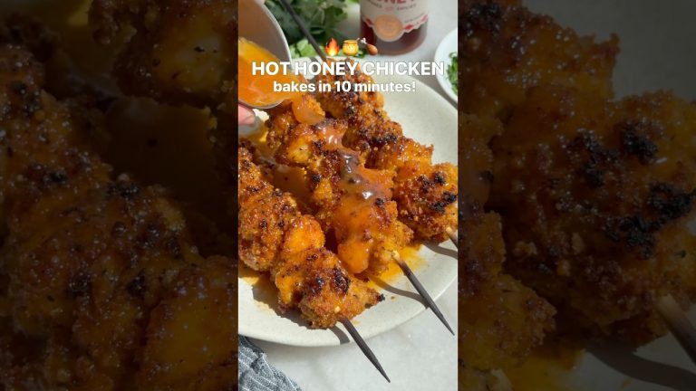 Hot Honey Chicken: Click the link in my bio and then select the photo to get the recipe ❤️