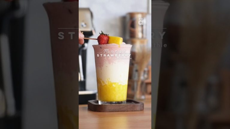 Mango Strawberry Cream Smoothie #mango #strawberry #smoothies #drink