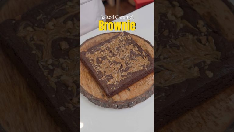 tap here for Easy Bakery Recipe, Salted Caramel Brownie Recipe, Brownie With Salted Caramel Sauce