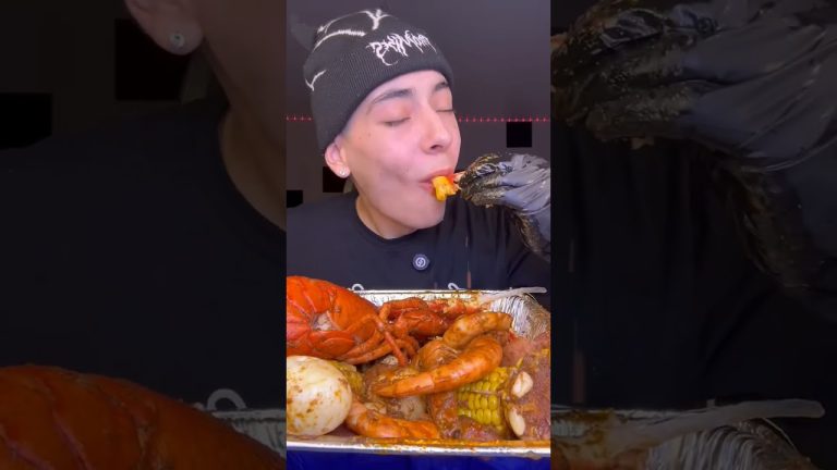 #mukbang #seafoodboil #food #seafood #eat #trending #cooking #seafoodrecipes