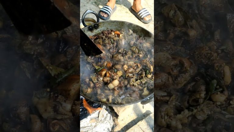 🤤😲Wow Village style pork curry • Pork recipe • How to cook pork intestine • #porkcurry #pork