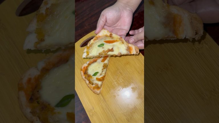 Shami Bread Pizza #tfskitchen #shortsfeed #shami #bread #pizza #breakfast #viral