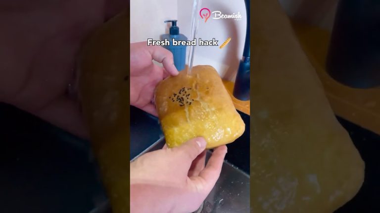 Fresh bread hack #fresh #bread #hack #easy