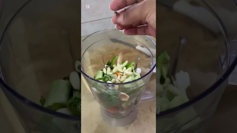 Bouillon de bœuf avec les pommes de terre #cooking #cameroun #cameroonfood #shorts #recette