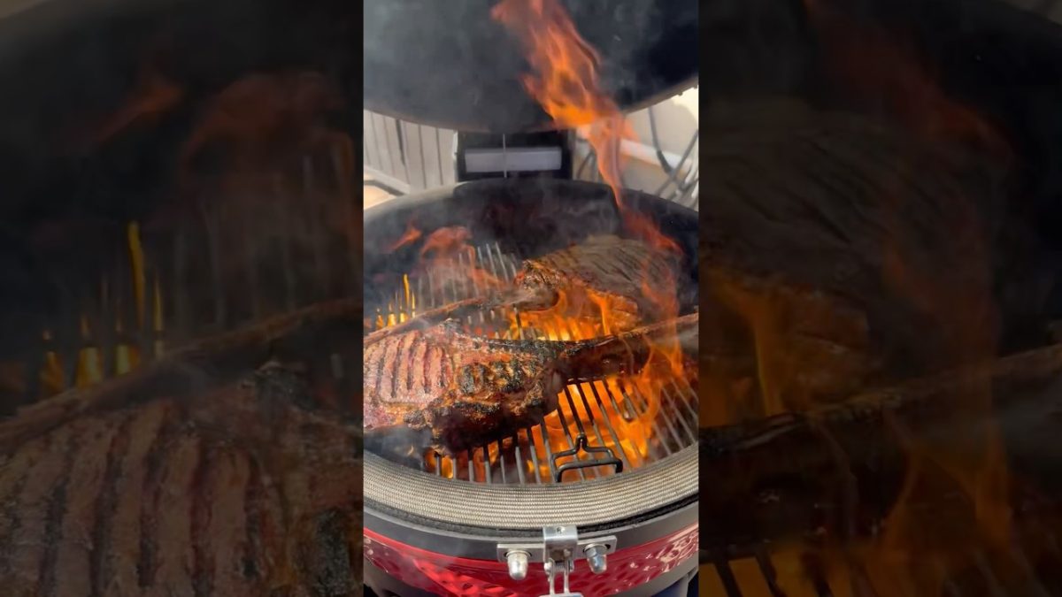Kamado Joe Steak!