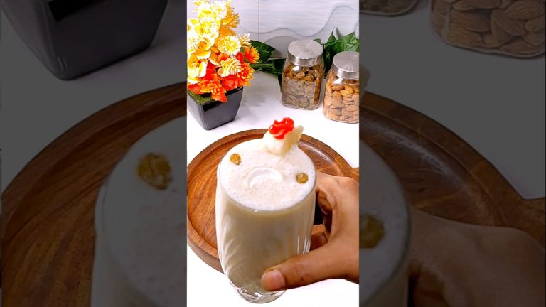 Healthy Banana Smoothie #shrots #recipe