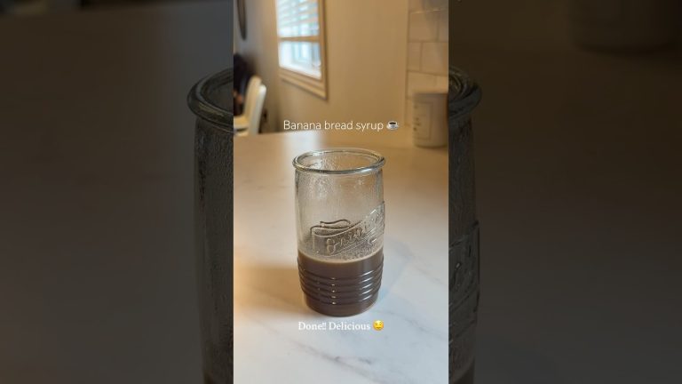 Banana bread syrup recipe ☕️✨ #shortvideo #coffee #syrup #recipe #espressolover #fyp #coffeeaddict