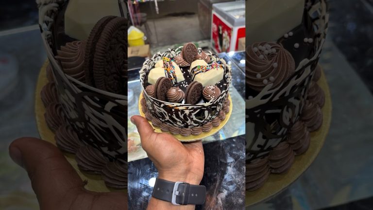 Cute 1 pound chocolate cake ideas #trending #shortsfeed #shorts #chocolatecake #1poundcake