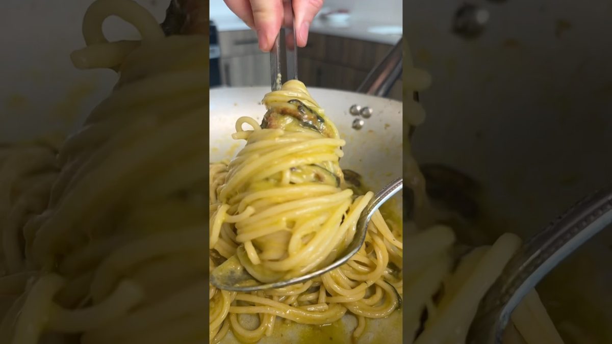 🇮🇹🥒Spaghetti alle Zucchine #pasta #recipe #zucchini #italianfood #easyrecipe #cooking #italy