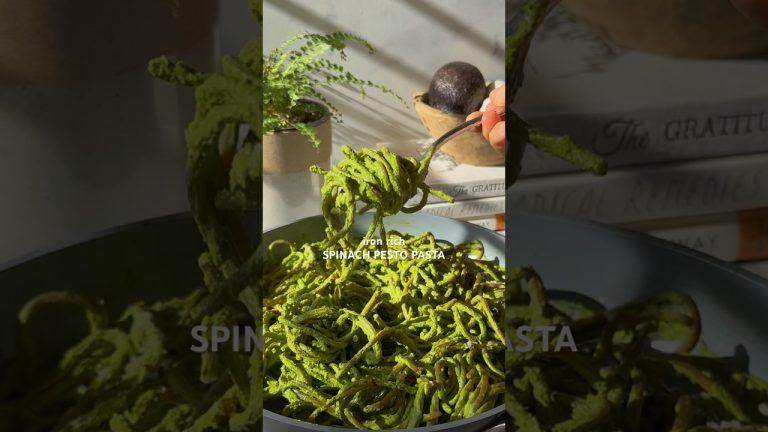 If you’re anemic, eat this. The Best Spinach Pesto Pasta! 💚#easyrecipe #healthy #vegan #pasta