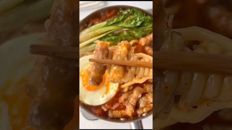 Quick Dinner Recipe Easy Udon You NEED to make this 🍜 🍅 #cooking #easyrecipe #food