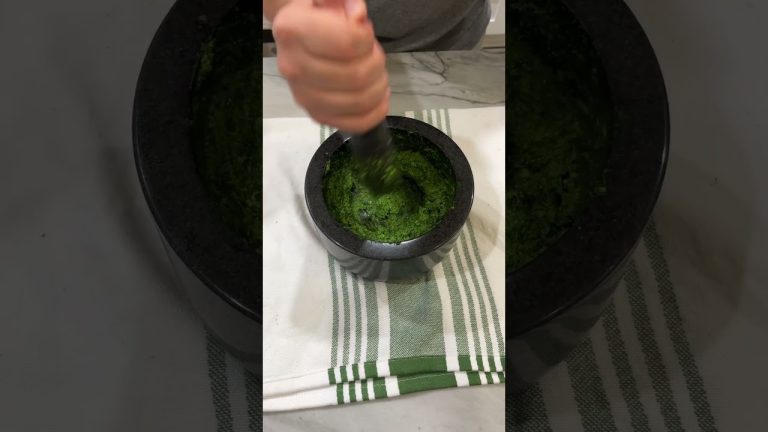 Making Pesto with a Mortar and Pestle #shorts #pesto #pasta #cooking #pastarecipe #cheese #food